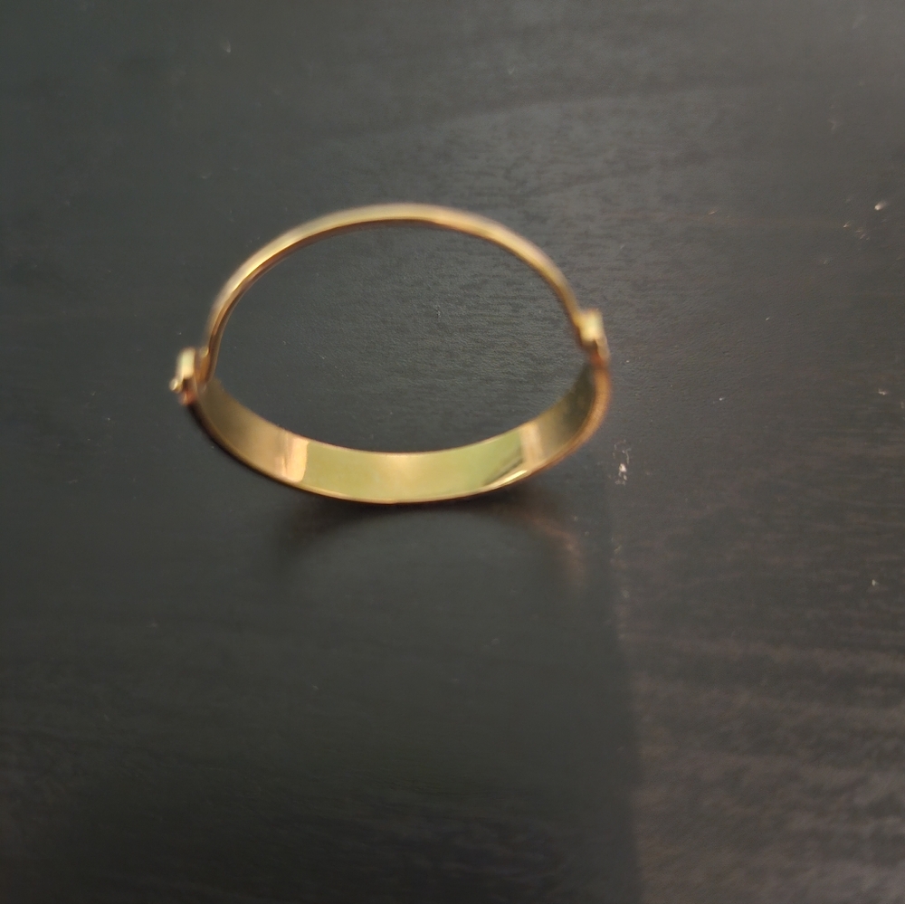 ISO Simons Gold Hoop Earring - Picture 2 of 2